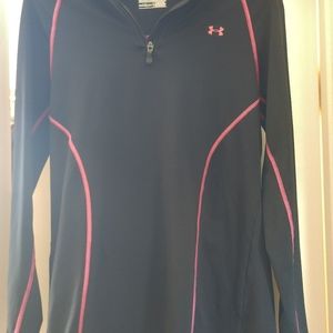 Under Armour Cold Gear Semi fitted size large